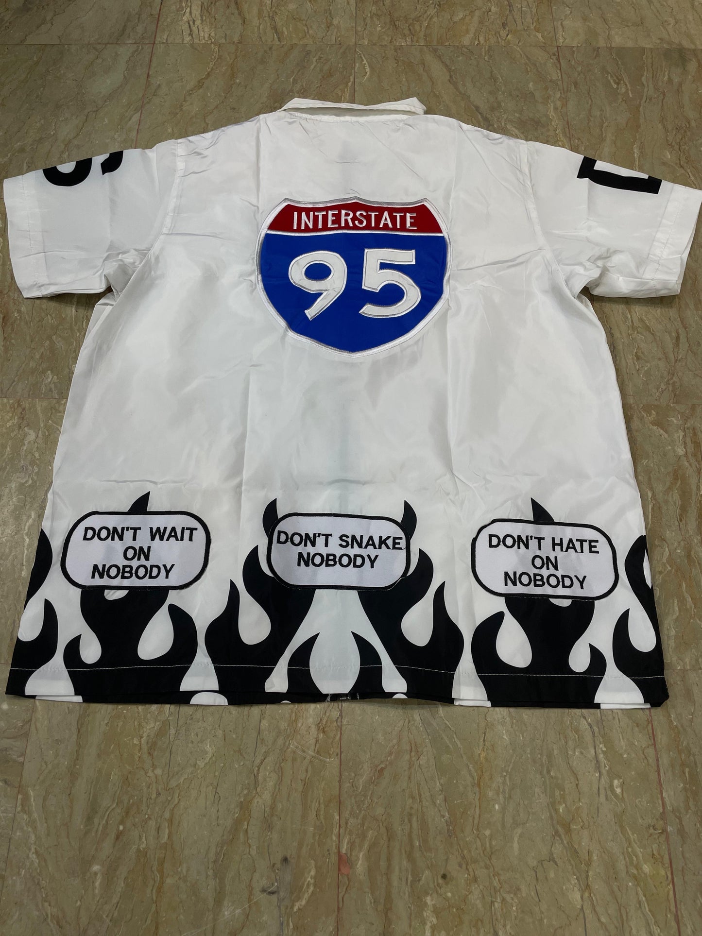 WHITE INTERSTATE FLAME SET